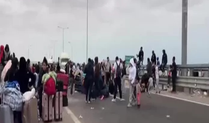 Tacna: migrantes ilegales intentaron ingresar al país y bloquearon frontera Perú-Chile