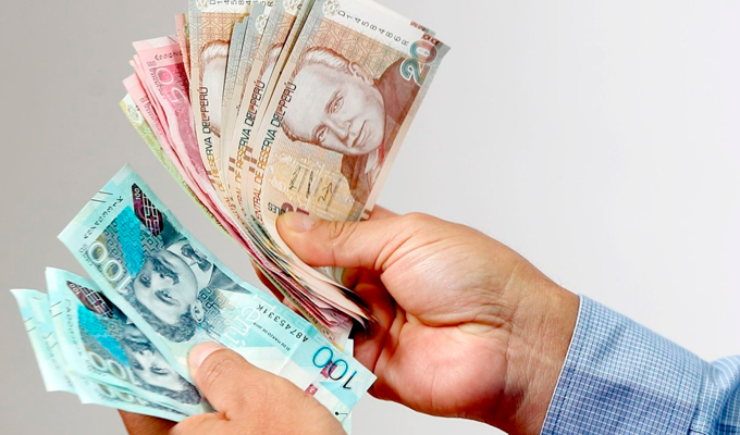 Gratificación de diciembre: empresas podrían pagar más de S/ 139 mil en multas si no cumplen con el depósito o el cálculo correcto