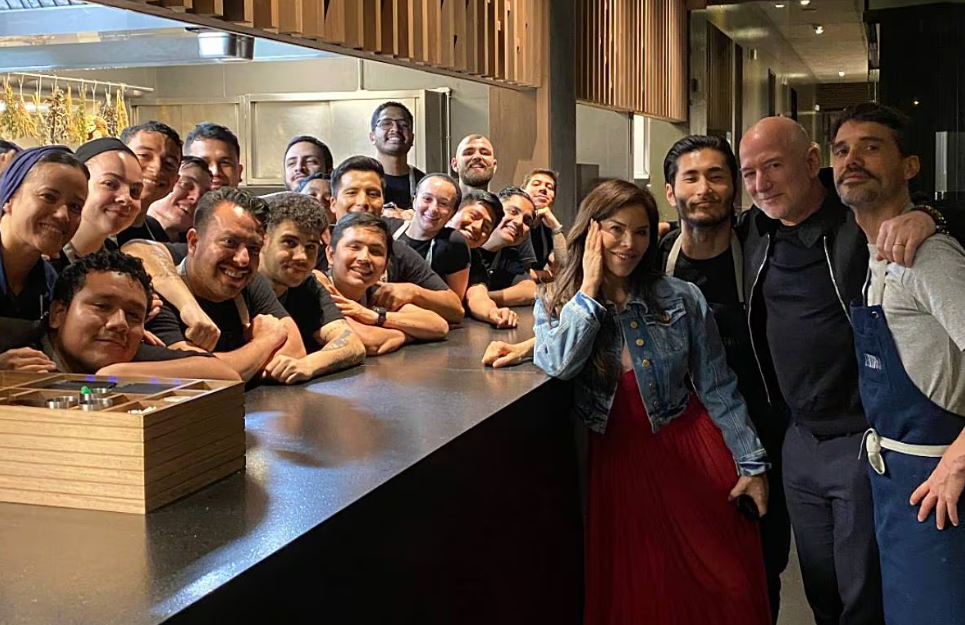 Jeff Bezos visita Perú y recorre reconocidos restaurantes mientras mantiene agenda privada