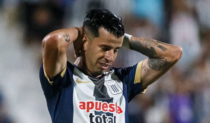 Ceppelini se arrepiente por gestos obscenos a hinchas de Alianza: "Uno es humano y se equivoca"