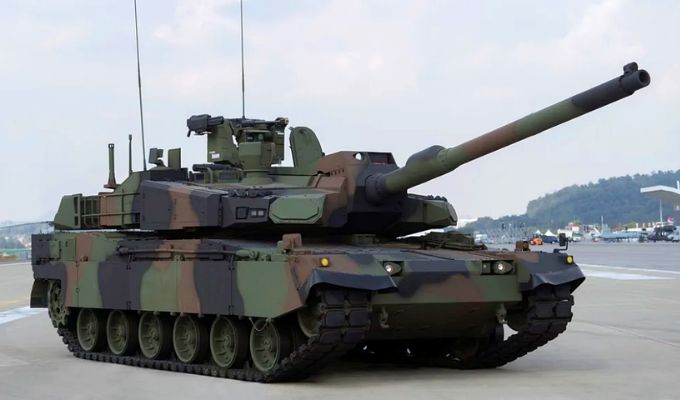 Gobierno peruano firma acuerdo para la adquisición de tanques y vehículos de guerra