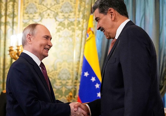 Putin reafirma su apoyo a Maduro en medio de tensiones crecientes con Estados Unidos