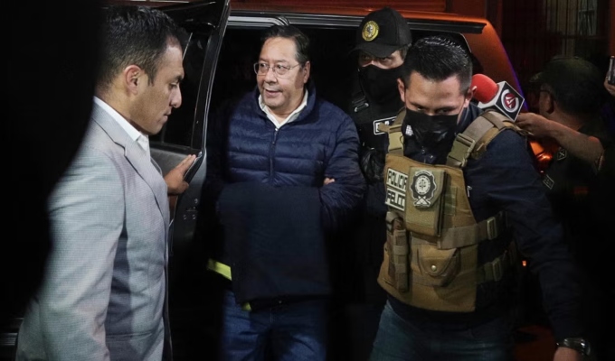 Expresidente Luis Arce ingresa a prisi&oacute;n en La Paz por presunto caso de corrupci&oacute;n