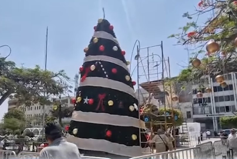 Chiclayo: instalan nuevo árbol navideño tras polémica por estructura sin adornos