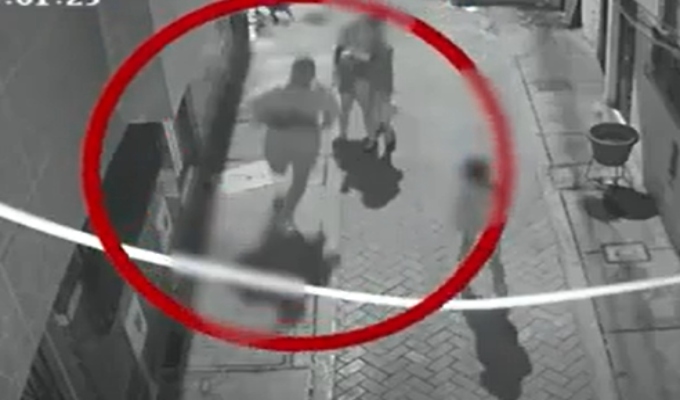 Familia de barbero baleado por policía exige justicia: "Las imágenes hablan por sí solas"