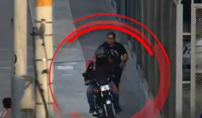 Cercado de Lima: capturan a delincuentes que arrebataban celulares en moto