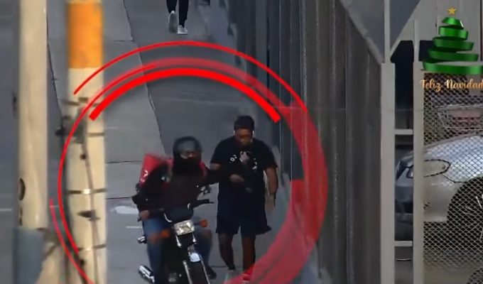 Moteros robaban celulares valorizados en más de S/5 mil y los escondían en cajas de zapatillas