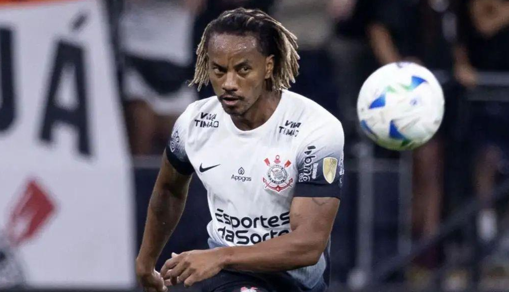 Con Andr&eacute; Carrillo: Corinthians igual&oacute; sin goles ante Vasco en la final de ida de la Copa de Brasil