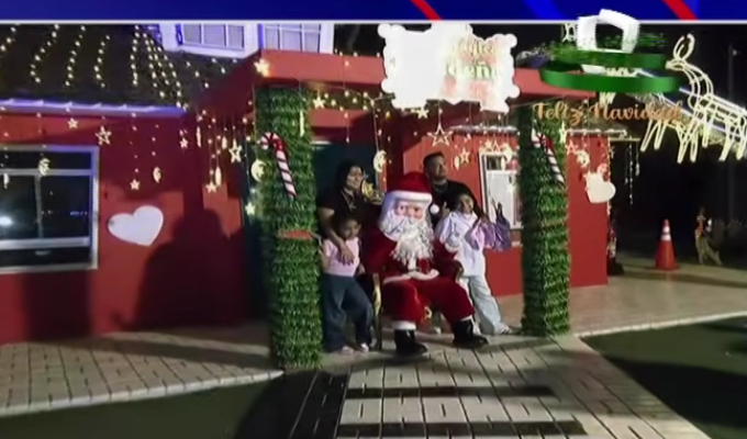 Circuito Mágico del Agua: familias disfrutan de espectáculo en villa navideña