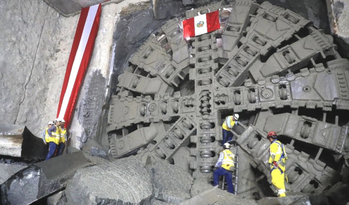 Tuneladora Delia llega a estación San Marcos de la Línea 2 del Metro de Lima