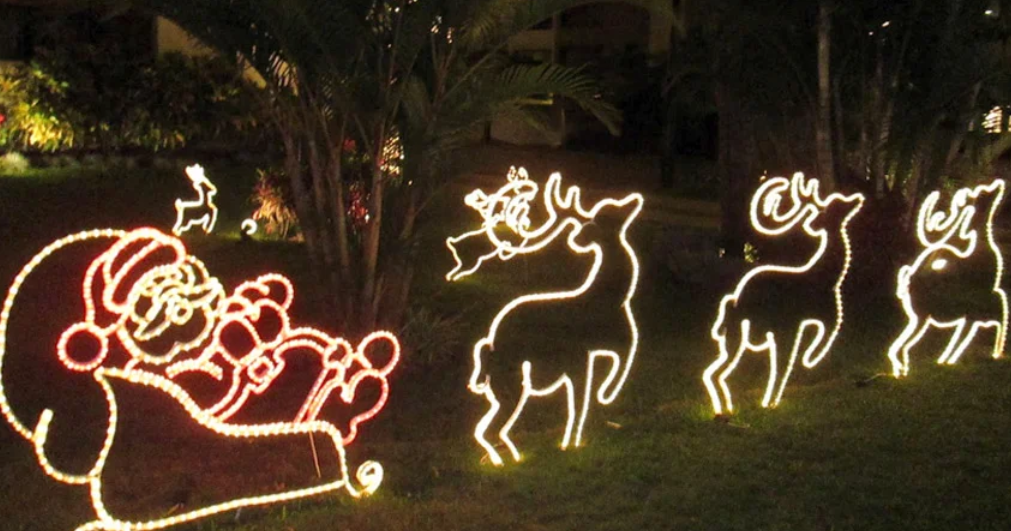 Surco: hermosa decoración navideña en calle Monte Umbroso