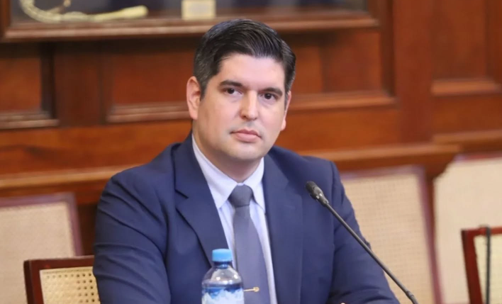 Luis Roel sobre postulación de Aragón por Avanza País: “El JNE podría declarar su inadmisibilidad”