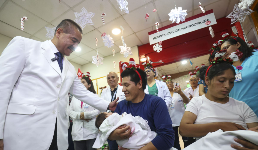 Milagro de Navidad: separan exitosamente a siamesas unidas por columna vertebral