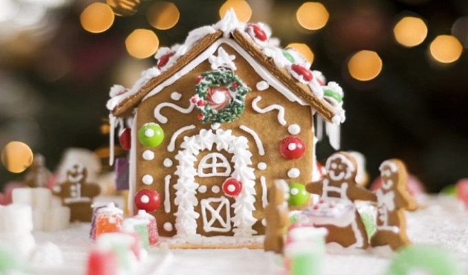 De cuento a símbolo navideño: la historia secreta de las casas de jengibre y una receta familiar