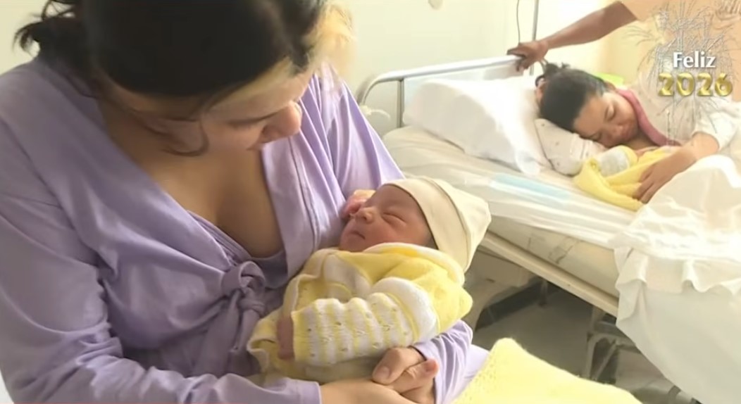 Tres bebés llegaron al mundo en plena Nochebuena en Lima