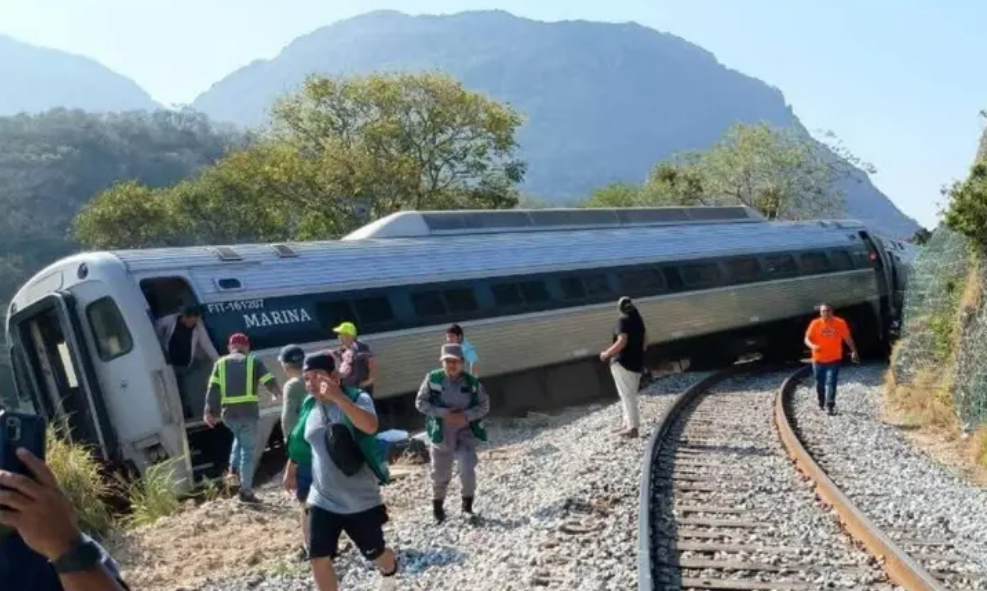 Tragedia en México: descarrilamiento de tren Interoceánico deja 13 muertos y 98 heridos