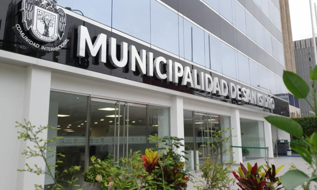 San Isidro: separan a fiscalizadores captados comiendo ceviche incautado a ambulante