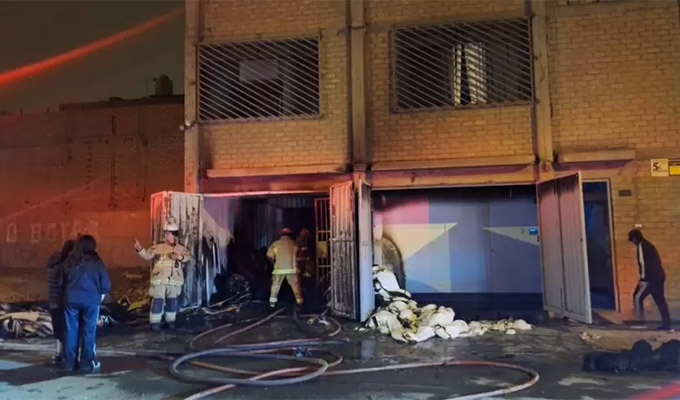 Incendio consume empresa textil en Carabayllo: propietarios se habrían negado a pagar cupos