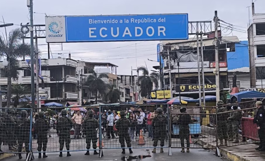 Ecuador cierra casi todas sus fronteras con Perú por seguridad nacional