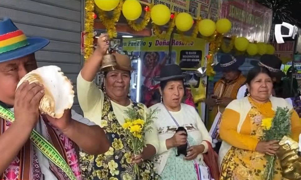 Año Nuevo 2026: limpias y amuletos a horas de despedir el 2025