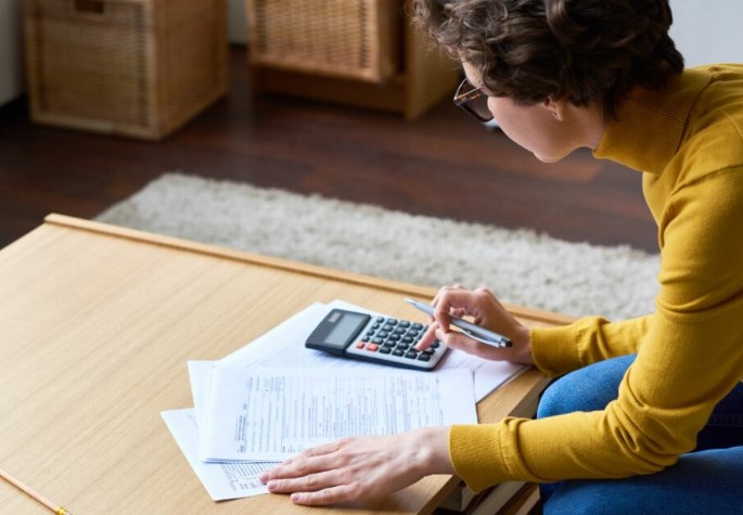 ¿Cómo recuperarte de los gastos de Año Nuevo y ordenar tus finanzas para el 2026?