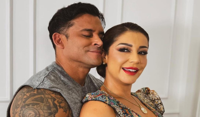 Karla Tarazona ENVÍA mensaje a Christian Domínguez sobre una boda: “Nada por notario”