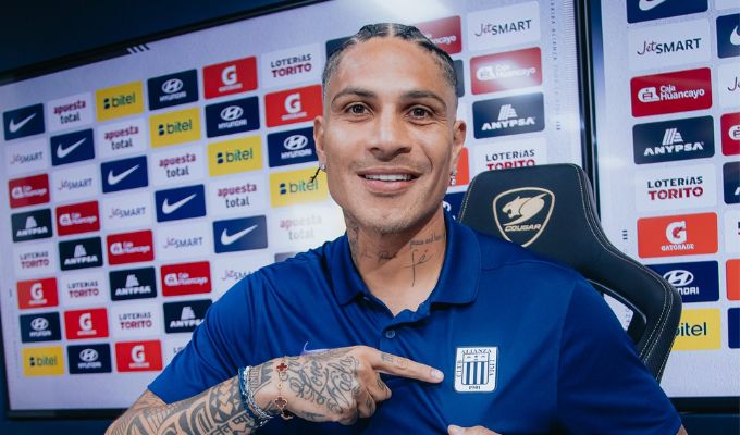 Paolo Guerrero tras renovar con Alianza: "Quiero darle alegría al hincha"