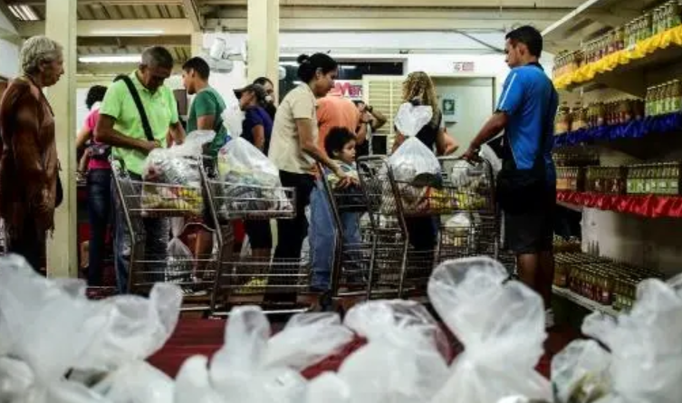 Situación en Venezuela tras captura de Maduro: “Ciudadanos abarrotan supermercados para comprar alimentos”