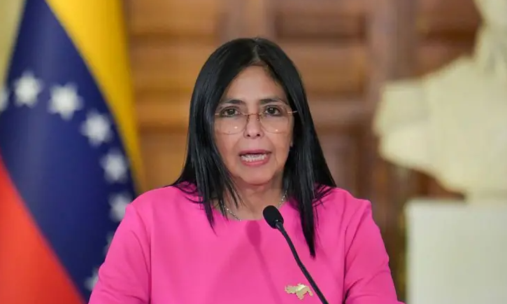 Delcy Rodríguez decreta luto nacional en honor a "jóvenes mártires" que defendieron a Maduro