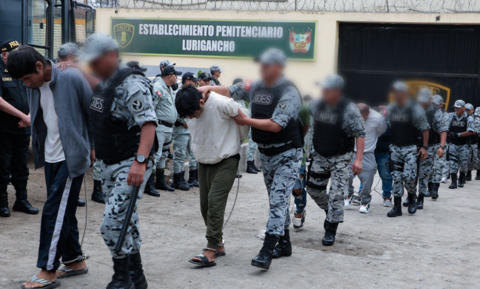 Trasladan a 100 internos de alta peligrosidad al penal de Challapalca