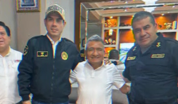 Presidente José Jerí visita al alcalde de Carabayllo tras nuevo ataque a su vivienda