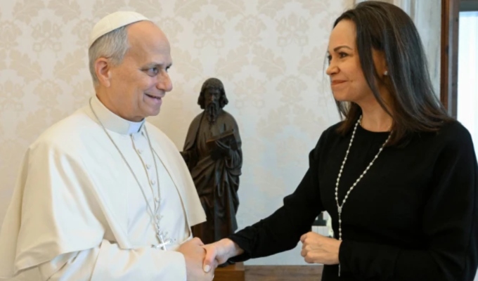 Papa León XIV recibe en audiencia reservada a María Corina Machado en el Vaticano
