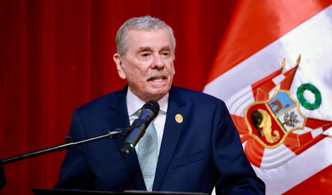 Rospigliosi defiende a José Jerí por reunión con empresario chino: "Le gusta el chifa pues, déjenlo"