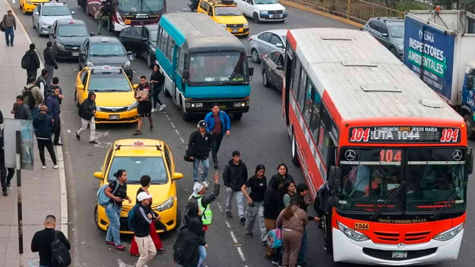¡Atención usuarios y trabajadores! MTPE y ATU anuncian medidas ante paro de transportistas
