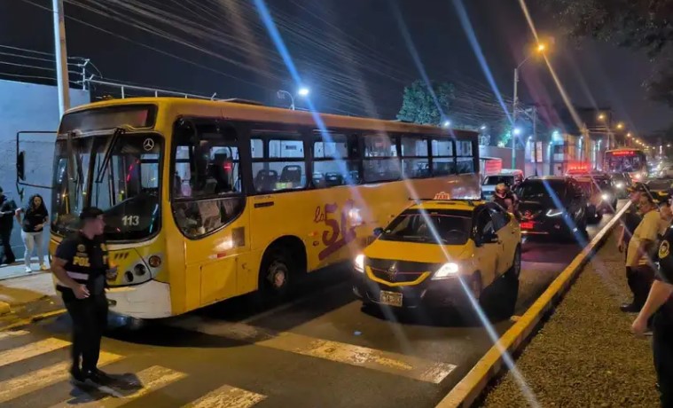 Más de 10 ataques contra buses de transporte público en lo que va del año
