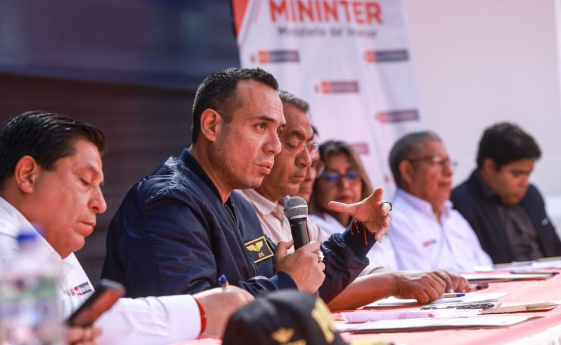 Presidente Jerí anuncia nuevas medidas contra extorsiones tras reunirse con transportistas