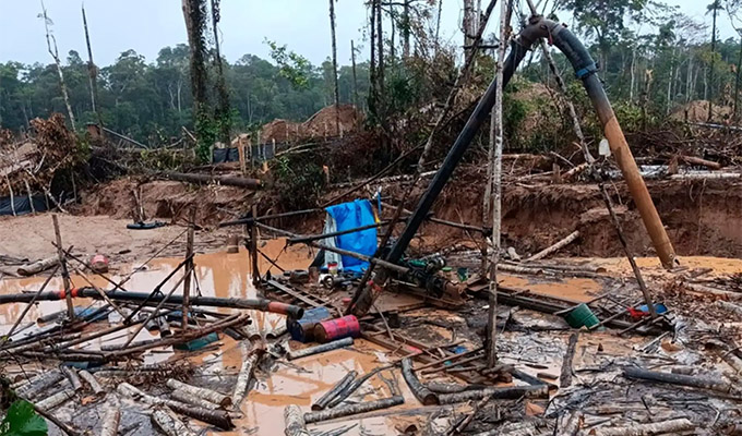 Madre de Dios: agentes de la PNP y las FFAA destruyen 24 máquinas utilizadas en la minería ilegal