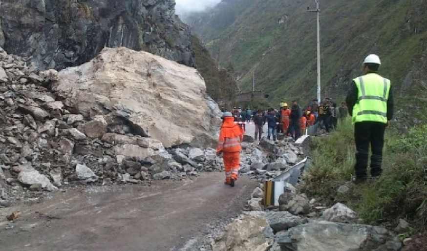 Sutran reporta ocho vías nacionales con tránsito restringido por lluvias y deslizamientos