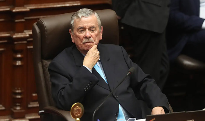 Titular del Congreso: Hablar de mociones de vacancia contra el presidente significaría crear turbulencias