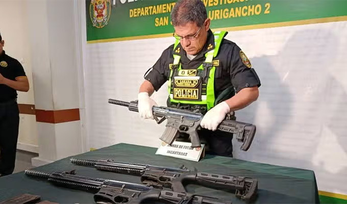 Intervienen vivienda y detienen a tres personas en Puente Piedra: tenían en su poder armas de guerra