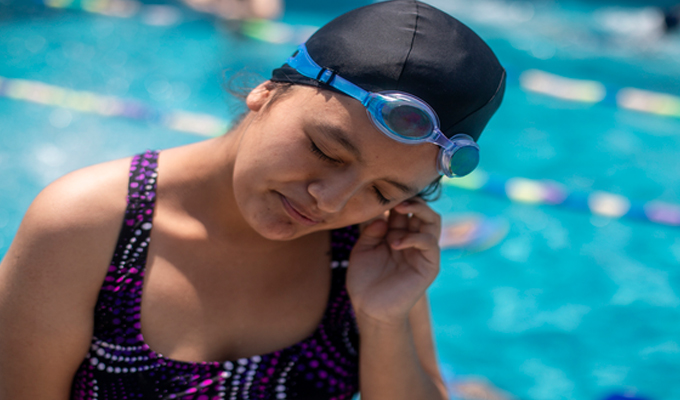 Otitis en verano: Expertos advierten por aumento de infecciones al oído en temporadas de altas temperaturas