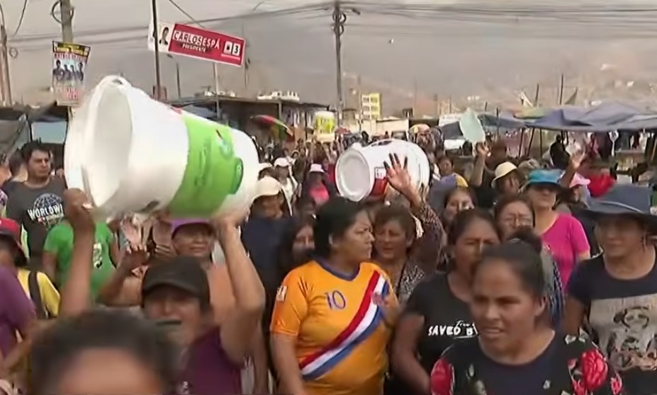 Vecinos de Jicamarca protestan por falta de agua potable