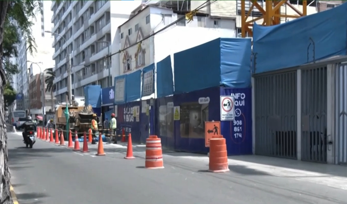 Obras en la Av. Arequipa desatan caos vehicular y reclamos vecinales