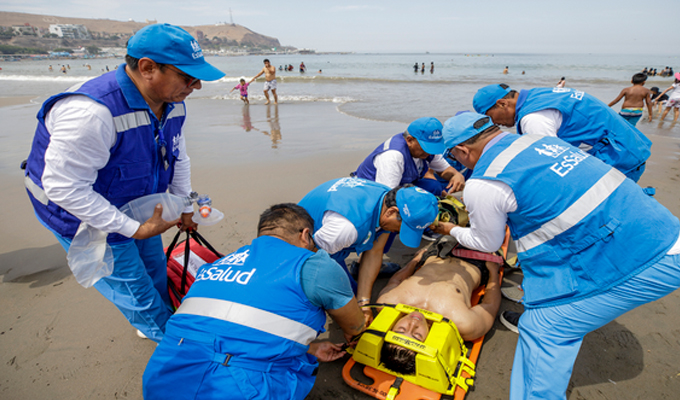 Estas son recomendaciones claves para prevenir emergencias en playas y piscinas