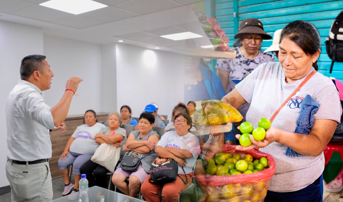 Más de 125 mil socias de ollas comunes y comedores populares comprarán directamente sus alimentos para evitar sobreprecios en los productos