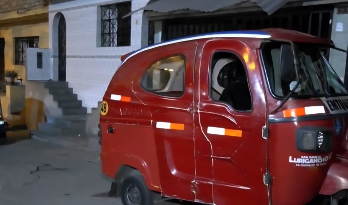 SJL: mototaxista es asesinado a balazos mientras esperaba pasajeros en paradero