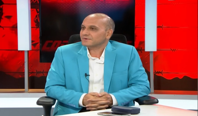 Kurt Villavicencio en Combutters