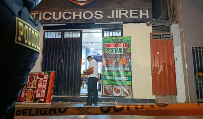 Los Olivos: asesinan a balazos a tres hombres al interior de una anticuchería