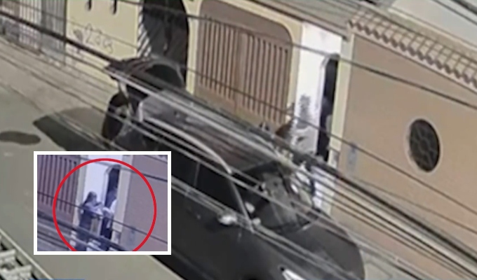 San Juan de Miraflores: banda de robacasas vacía vivienda en menos de cinco minutos