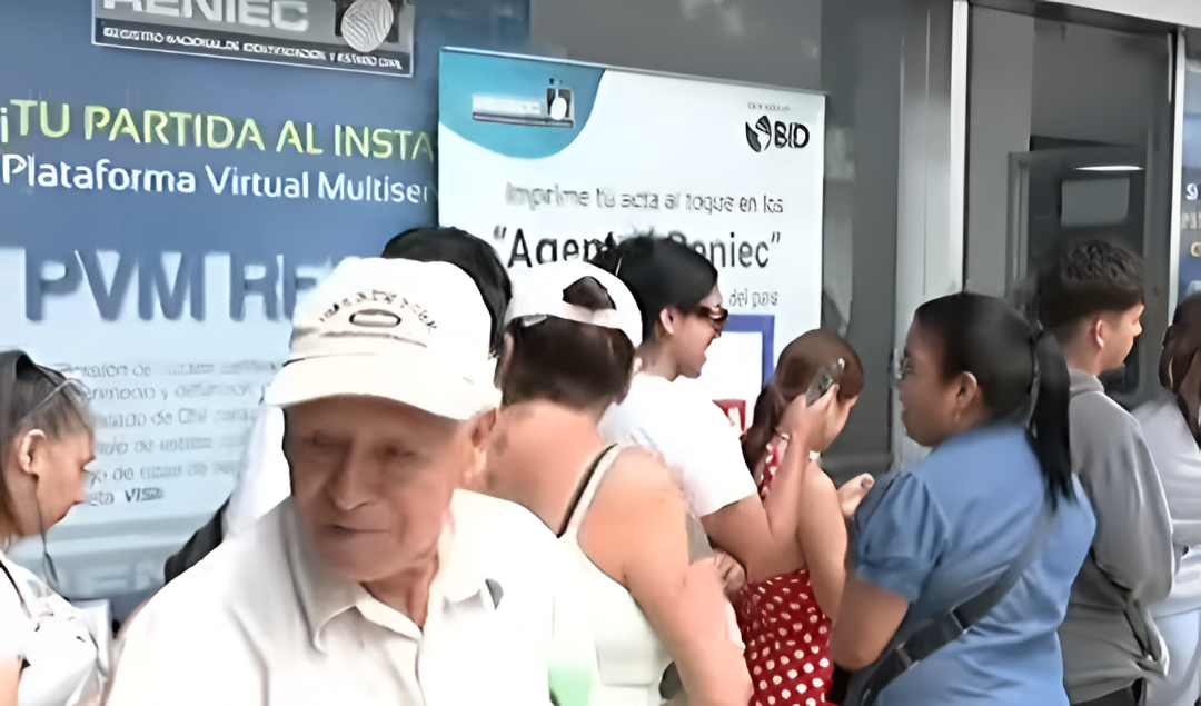 Miraflores: se reportan largas colas por trámites en sede de Reniec